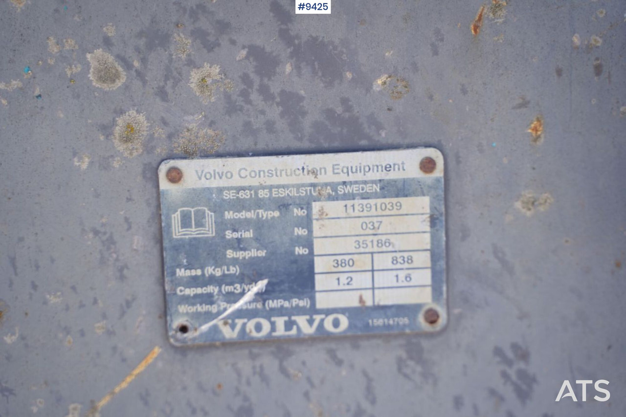 اللودر بعجل Volvo L35 G with implements (VIDEO): صور 10