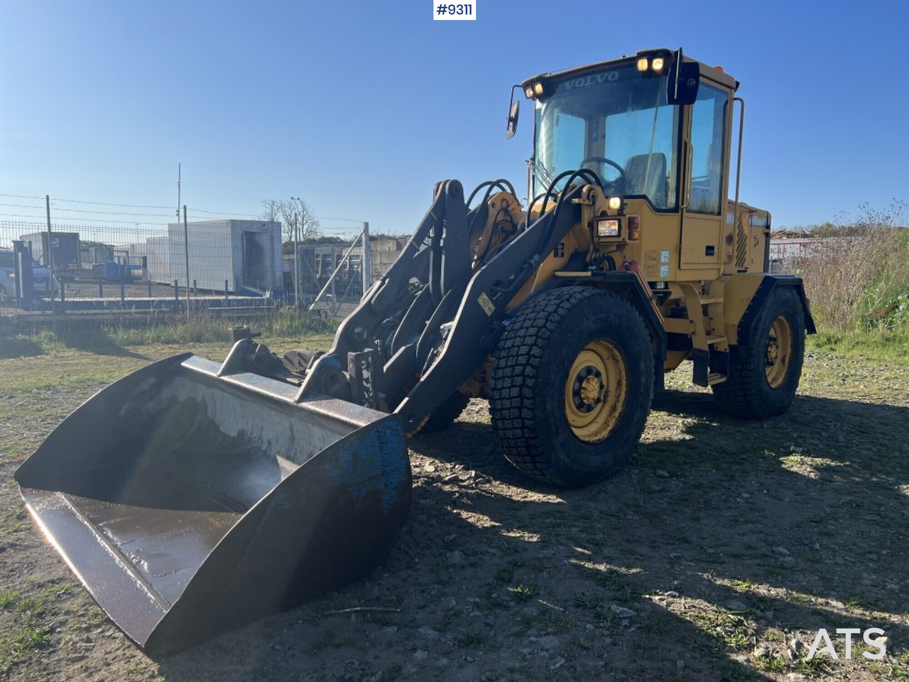 اللودر بعجل Wheel loader Volvo L50 D: صور 6