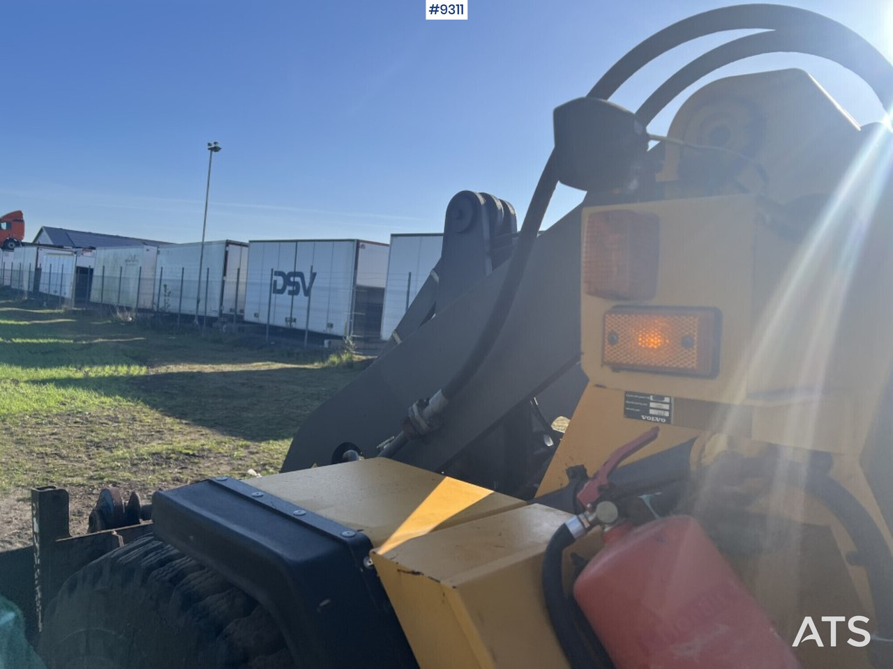 اللودر بعجل Wheel loader Volvo L50 D: صور 12