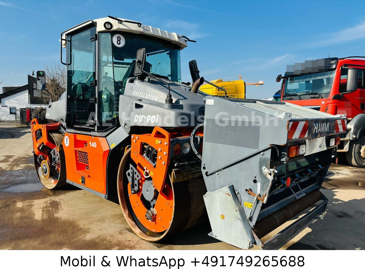 Hamm DV+ 90i VO-S Tandemwalze *Streuer/Schneider - مدحلة الأسفلت: صور 1 Hamm DV+ 90i VO-S Tandemwalze *Streuer/Schneider - مدحلة الأسفلت: صور 1