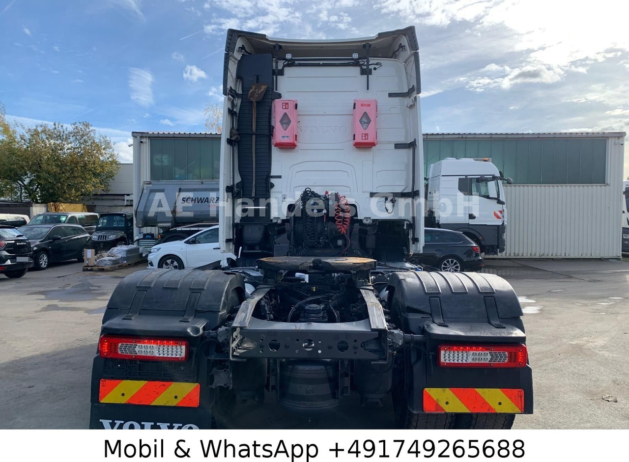 Volvo FH 500 ADR Globe I-SAVE Turbo-Compound *Retarder - شاحنة جرار: صور 4 Volvo FH 500 ADR Globe I-SAVE Turbo-Compound *Retarder - شاحنة جرار: صور 4