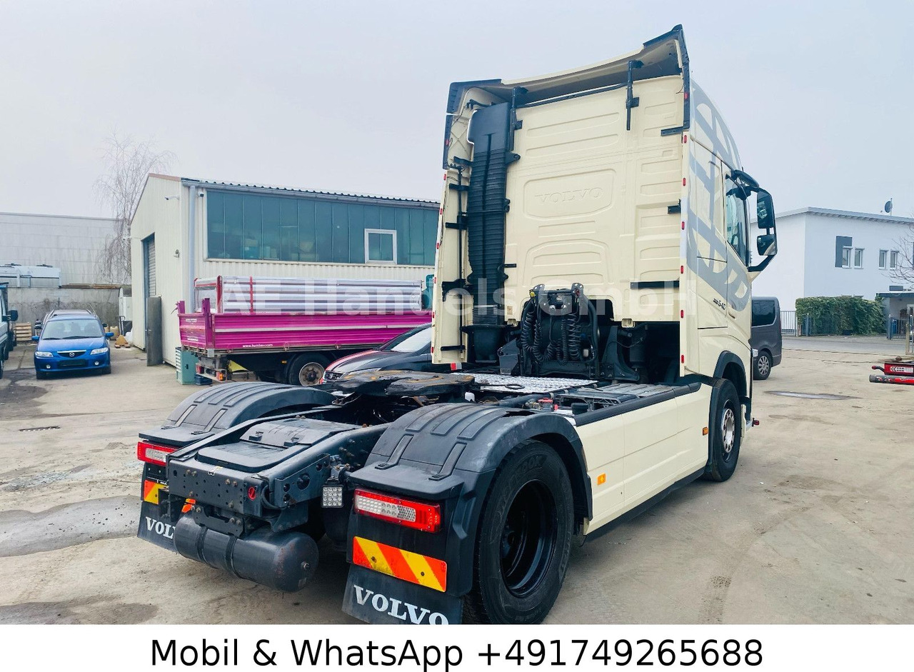 Volvo FH 540 Globe BL I-Shift Dual*VEB/2-KreisHydr/ACC - شاحنة جرار: صور 3 Volvo FH 540 Globe BL I-Shift Dual*VEB/2-KreisHydr/ACC - شاحنة جرار: صور 3