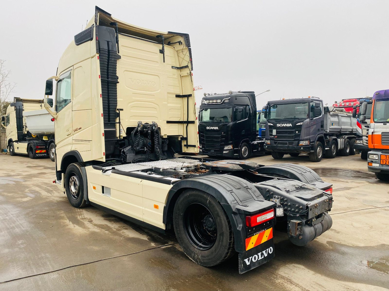 Volvo FH 540 Globe BL I-Shift Dual*VEB/2-KreisHydr/ACC - شاحنة جرار: صور 5 Volvo FH 540 Globe BL I-Shift Dual*VEB/2-KreisHydr/ACC - شاحنة جرار: صور 5