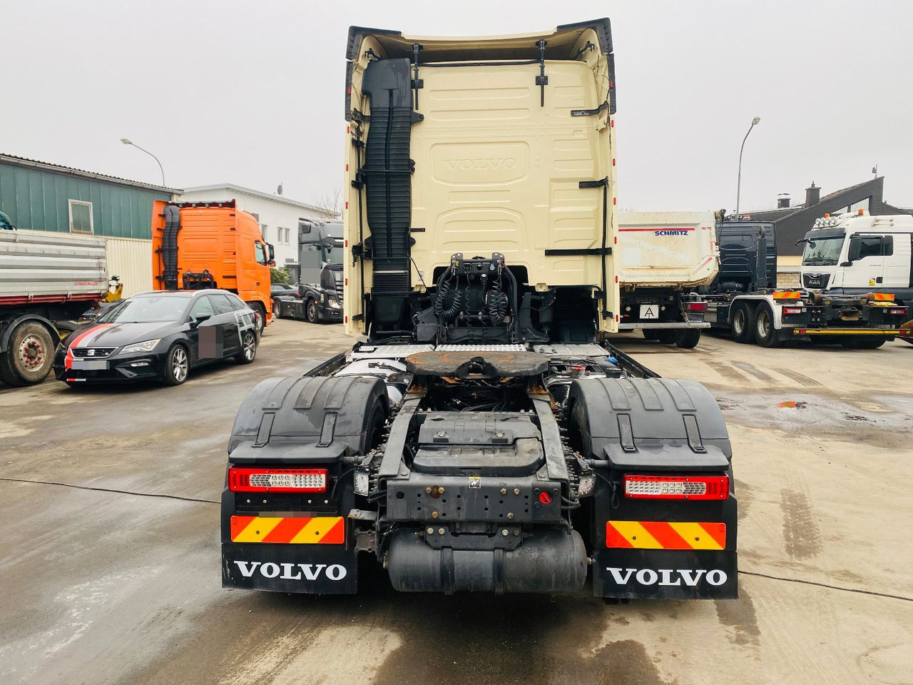 Volvo FH 540 Globe BL I-Shift Dual*VEB/2-KreisHydr/ACC - شاحنة جرار: صور 4 Volvo FH 540 Globe BL I-Shift Dual*VEB/2-KreisHydr/ACC - شاحنة جرار: صور 4