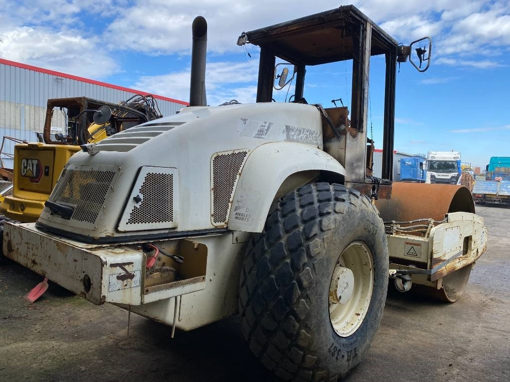 CAT CS-563E Origine Française /Certificat CE endommagé - مدحلة: صور 4 CAT CS-563E Origine Française /Certificat CE endommagé - مدحلة: صور 4