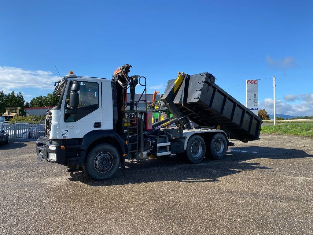 Iveco TRAKKER 410/EEV -PALFINGER PK13001-T18 endommagé - شاحنة ذات الخطاف: صور 2 Iveco TRAKKER 410/EEV -PALFINGER PK13001-T18 endommagé - شاحنة ذات الخطاف: صور 2