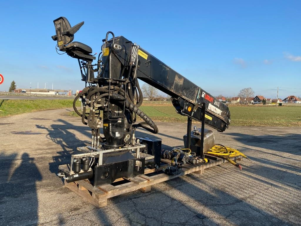 Loglift F281S-86 a réparer - ونش كرين: صور 4 Loglift F281S-86 a réparer - ونش كرين: صور 4