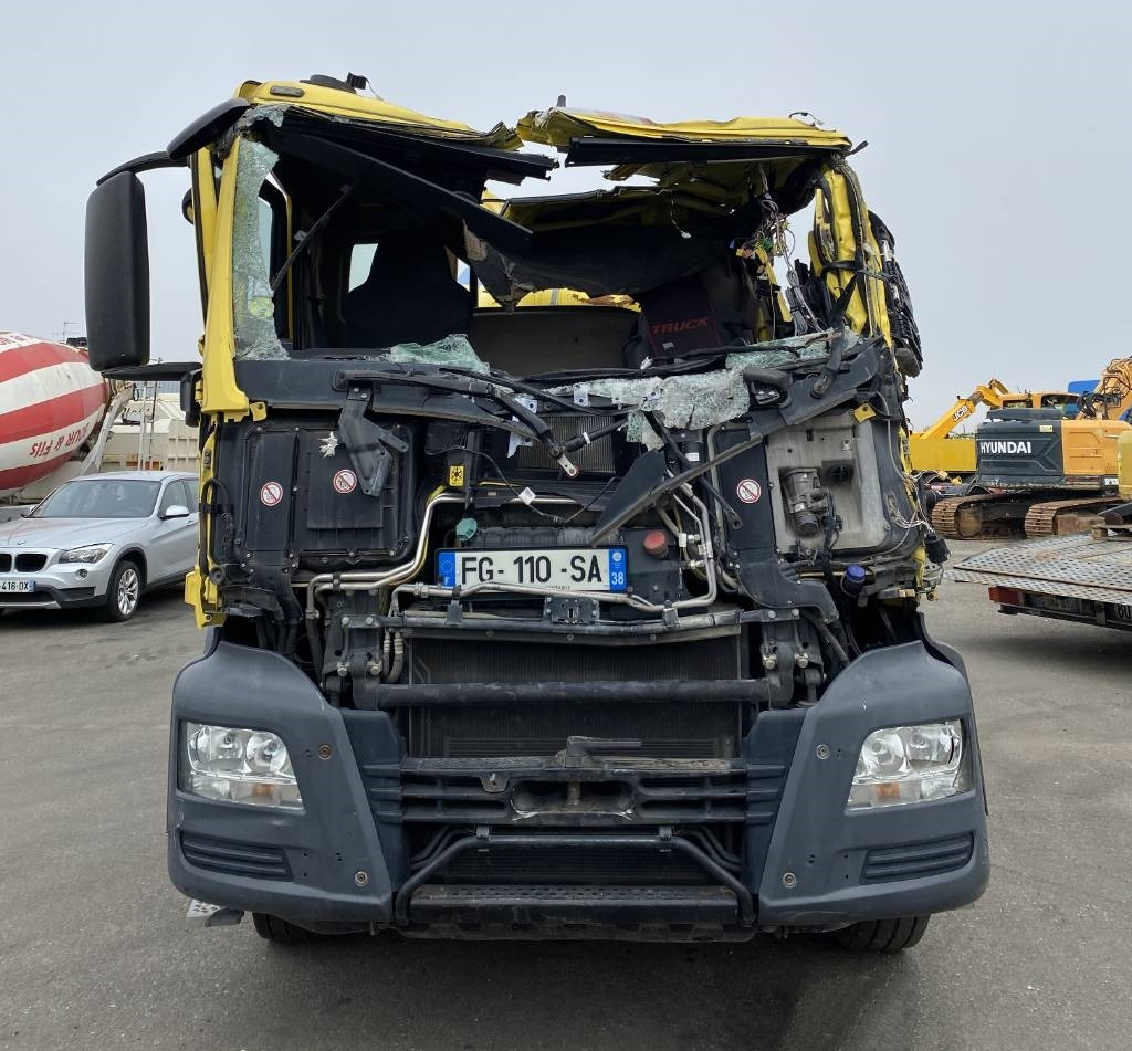 MAN MAN TGS 32-420 / STETTER AM-UltraEco endommagé - شاحنة خلاطة خرسانة: صور 2 MAN MAN TGS 32-420 / STETTER AM-UltraEco endommagé - شاحنة خلاطة خرسانة: صور 2