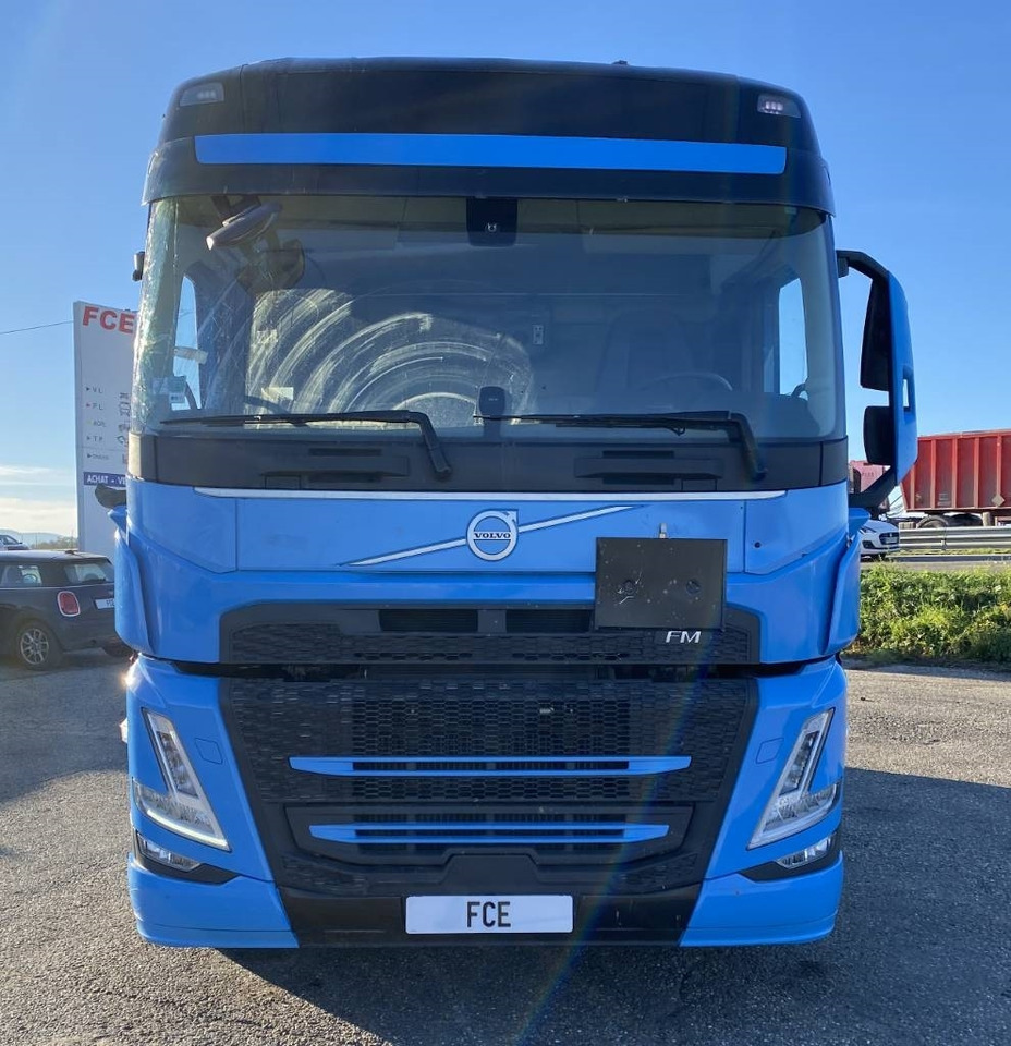 Volvo FM 460 / 1er Main endommagé - شاحنة جرار: صور 2 Volvo FM 460 / 1er Main endommagé - شاحنة جرار: صور 2