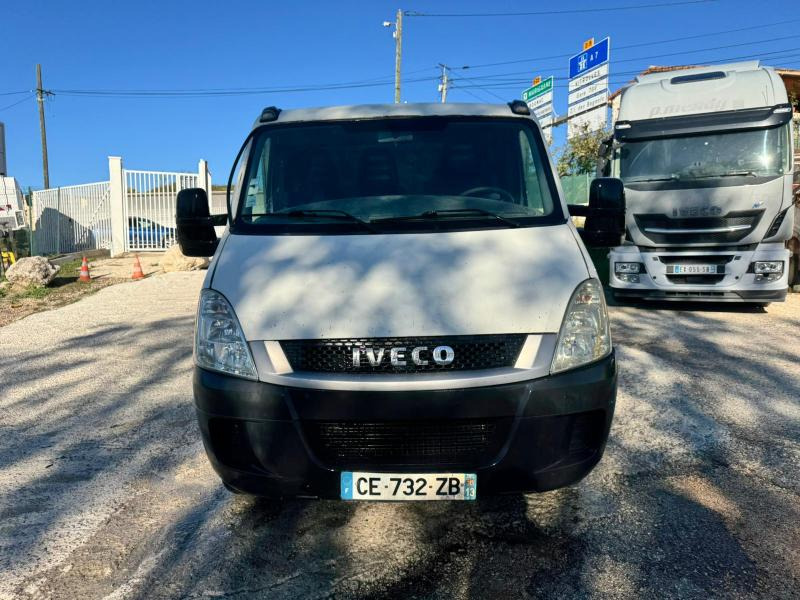 Iveco Daily 35C12 - قلاب صغير: صور 2 Iveco Daily 35C12 - قلاب صغير: صور 2