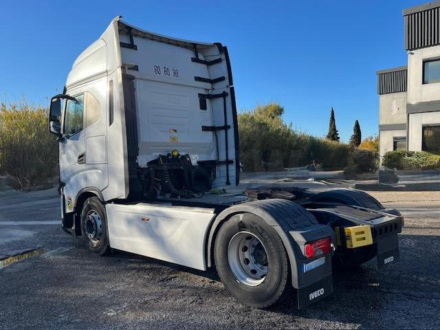 Iveco S WAY 460 - شاحنة جرار: صور 5 Iveco S WAY 460 - شاحنة جرار: صور 5
