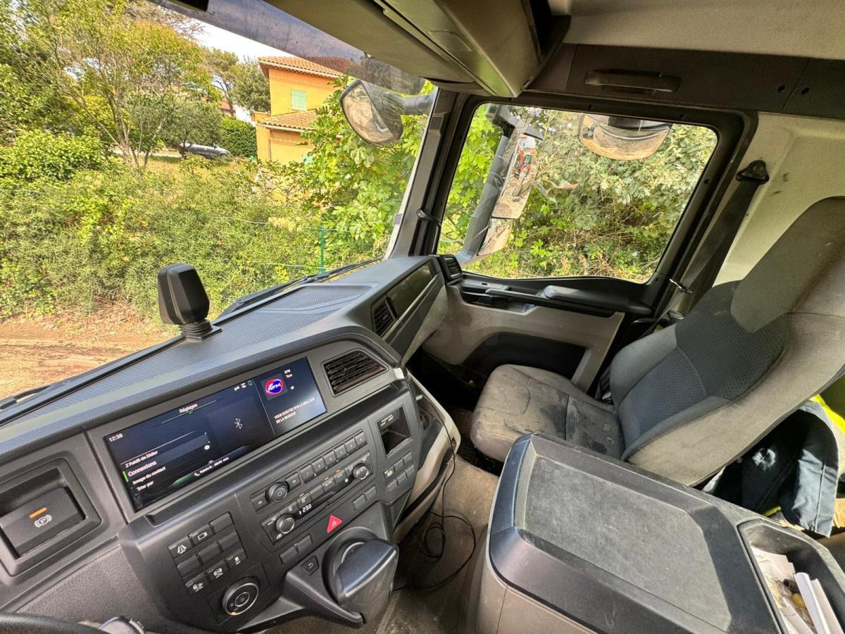 شاحنة ذات الخطاف MAN TGS 18.360. 4X4: صور 14 شاحنة ذات الخطاف MAN TGS 18.360. 4X4: صور 14