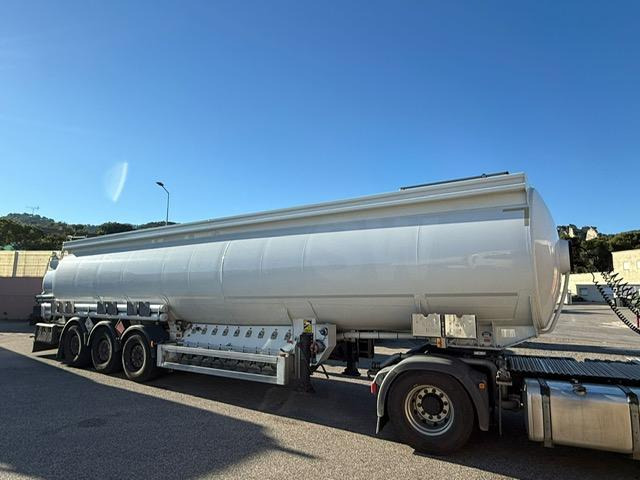 Magyar CITERNE CARBURANT 41000 LITRES 39 T - نصف مقطورة صهريج: صور 1 Magyar CITERNE CARBURANT 41000 LITRES 39 T - نصف مقطورة صهريج: صور 1