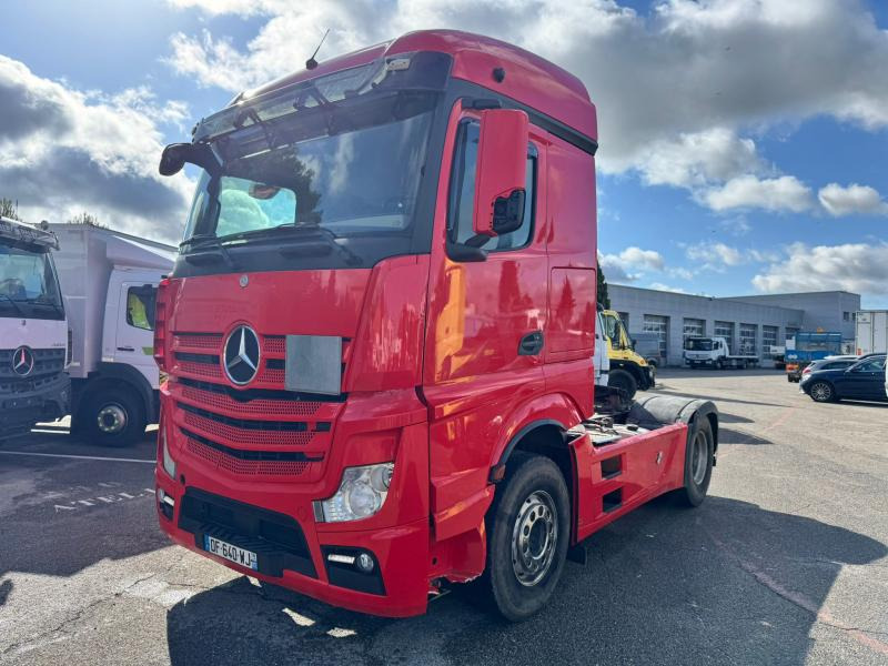 Mercedes Actros 1846 - شاحنة جرار: صور 1 Mercedes Actros 1846 - شاحنة جرار: صور 1