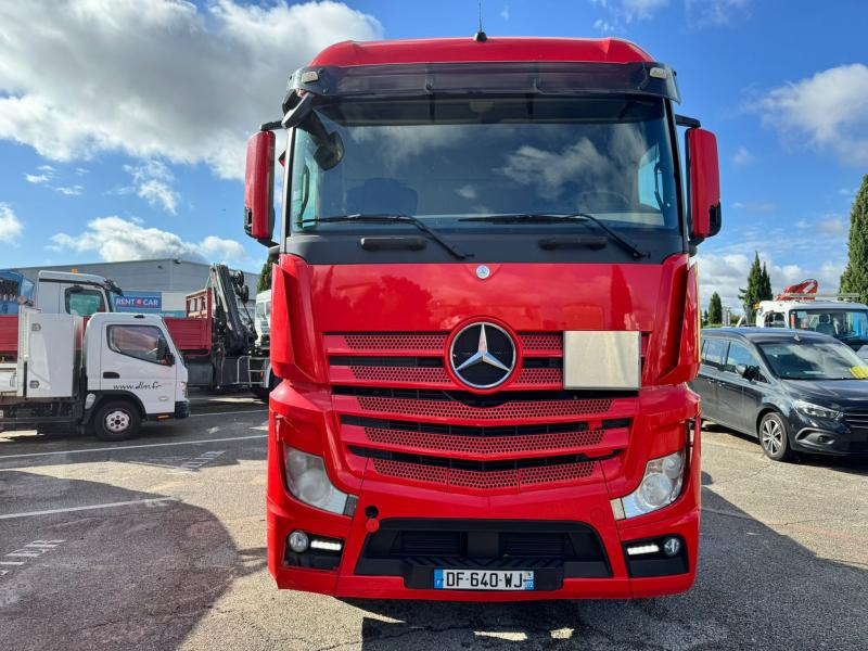 Mercedes Actros 1846 - شاحنة جرار: صور 2 Mercedes Actros 1846 - شاحنة جرار: صور 2