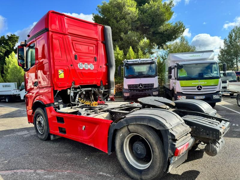 Mercedes Actros 1846 - شاحنة جرار: صور 4 Mercedes Actros 1846 - شاحنة جرار: صور 4