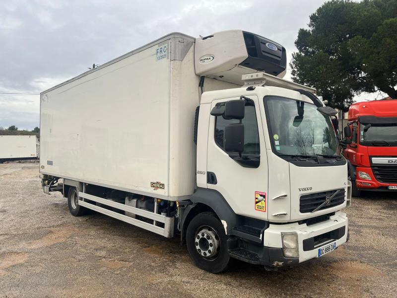 Volvo FL 260 - مبردة شاحنة: صور 3 Volvo FL 260 - مبردة شاحنة: صور 3