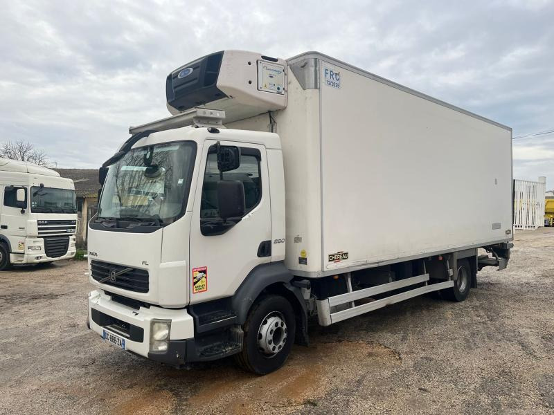 Volvo FL 260 - مبردة شاحنة: صور 1 Volvo FL 260 - مبردة شاحنة: صور 1