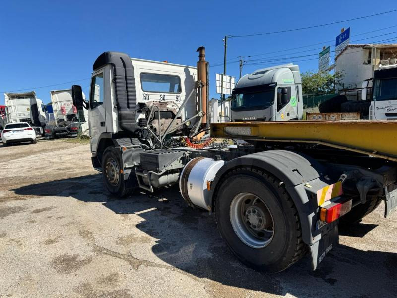 Volvo FM12 380 - شاحنة جرار: صور 4 Volvo FM12 380 - شاحنة جرار: صور 4