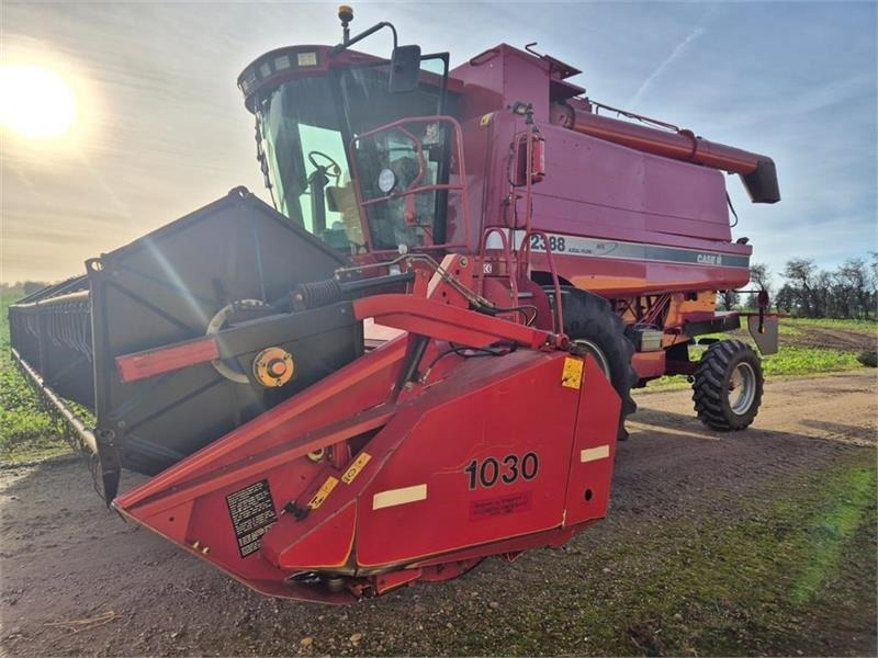 Case IH AXIAL-FLOW 2388 - حصادة شاملة: صور 1 Case IH AXIAL-FLOW 2388 - حصادة شاملة: صور 1