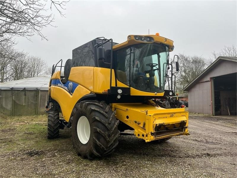 New Holland CX 6090 4wd - حصادة شاملة: صور 3 New Holland CX 6090 4wd - حصادة شاملة: صور 3