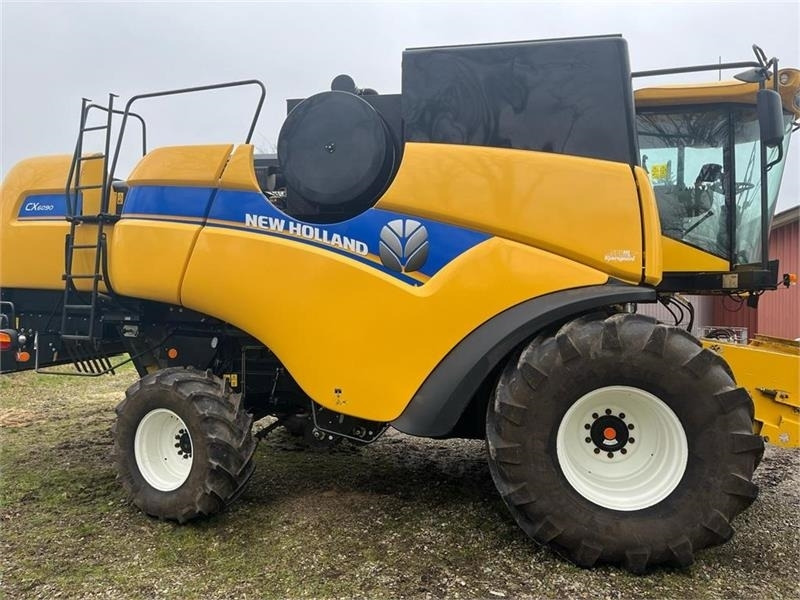 New Holland CX 6090 4wd - حصادة شاملة: صور 1 New Holland CX 6090 4wd - حصادة شاملة: صور 1