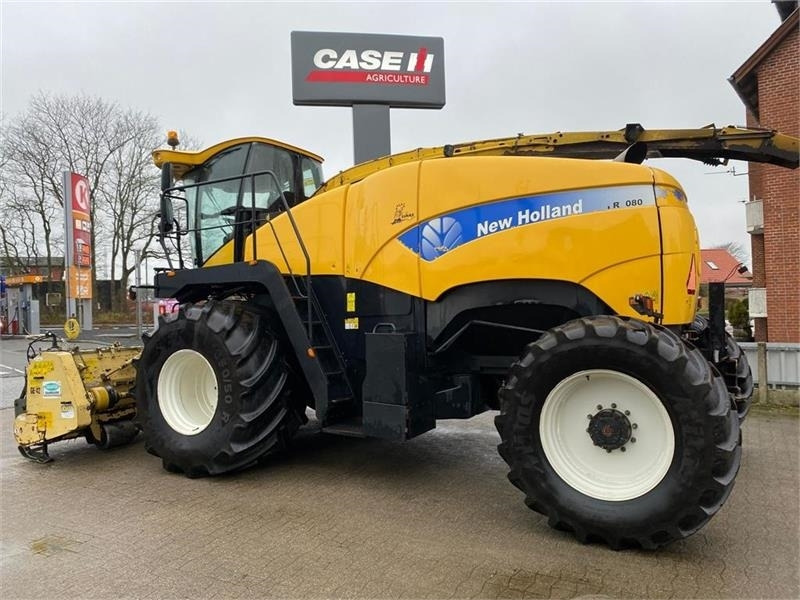 New Holland FR9080 med pick-up - حصادة الأعلاف: صور 1 New Holland FR9080 med pick-up - حصادة الأعلاف: صور 1