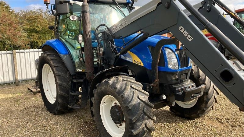 New Holland T6030 - جرار: صور 1 New Holland T6030 - جرار: صور 1