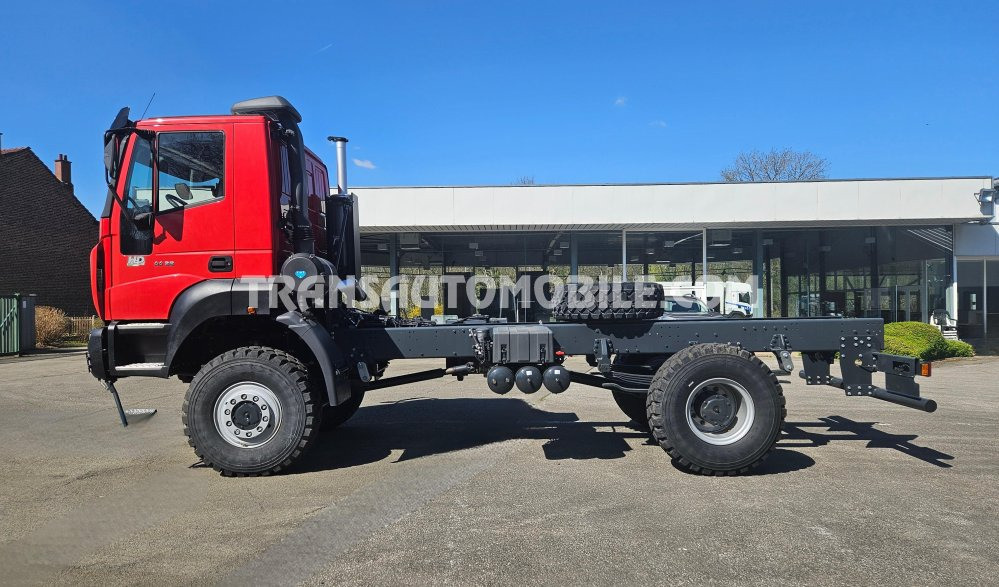 IVECO ASTRA HD9 44.38 12.9L TURBO DIESEL chassis cab heavy duty 4x4 single rear - EXPORT OUT EU - الشاسيه شاحنة: صور 5 IVECO ASTRA HD9 44.38 12.9L TURBO DIESEL chassis cab heavy duty 4x4 single rear - EXPORT OUT EU - الشاسيه شاحنة: صور 5