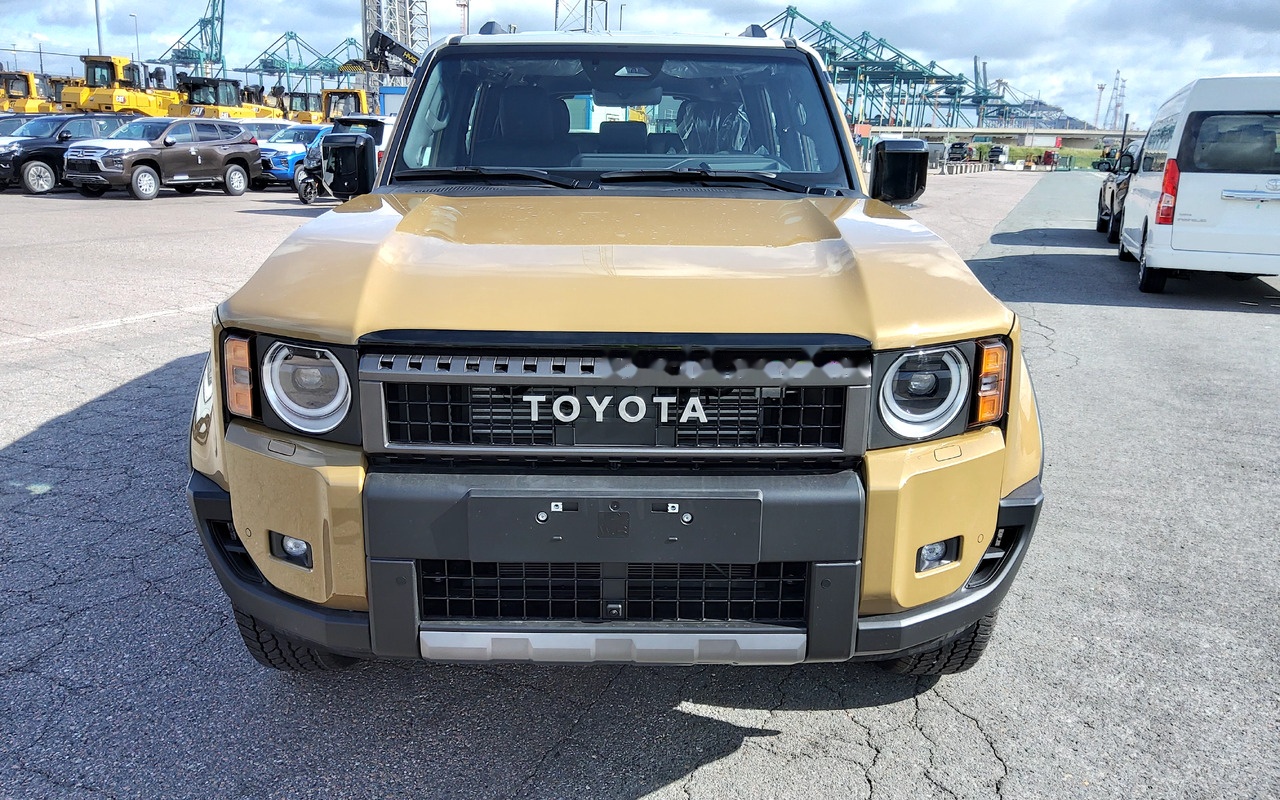 Toyota Land Cruiser Prado 250 VX ae68 first edition 2.4L Petrol Turbo Automatic NEW MODEL - سيارة: صور 2 Toyota Land Cruiser Prado 250 VX ae68 first edition 2.4L Petrol Turbo Automatic NEW MODEL - سيارة: صور 2