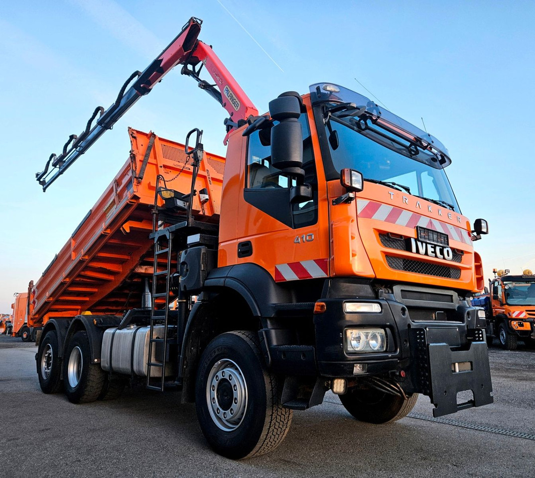 Iveco Trakker 410 6x4-4 EEV Palfinger PK12502 Funk - قلابات, شاحنة كرين: صور 3 Iveco Trakker 410 6x4-4 EEV Palfinger PK12502 Funk - قلابات, شاحنة كرين: صور 3