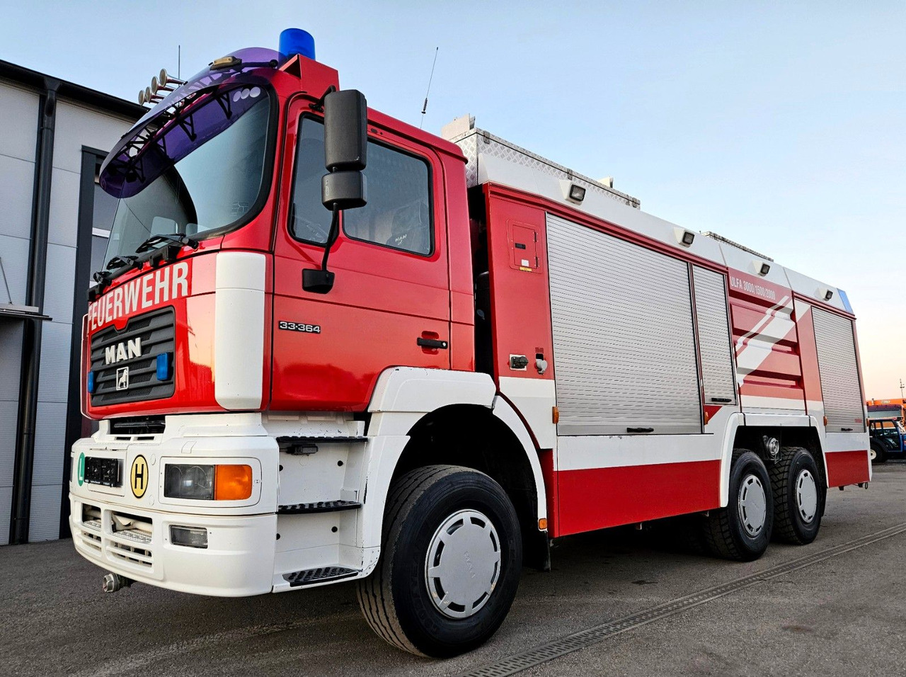MAN 33.364 6x6 Rosenbauer ULFA 3000 Feuerwehr - المطافئ: صور 1 MAN 33.364 6x6 Rosenbauer ULFA 3000 Feuerwehr - المطافئ: صور 1
