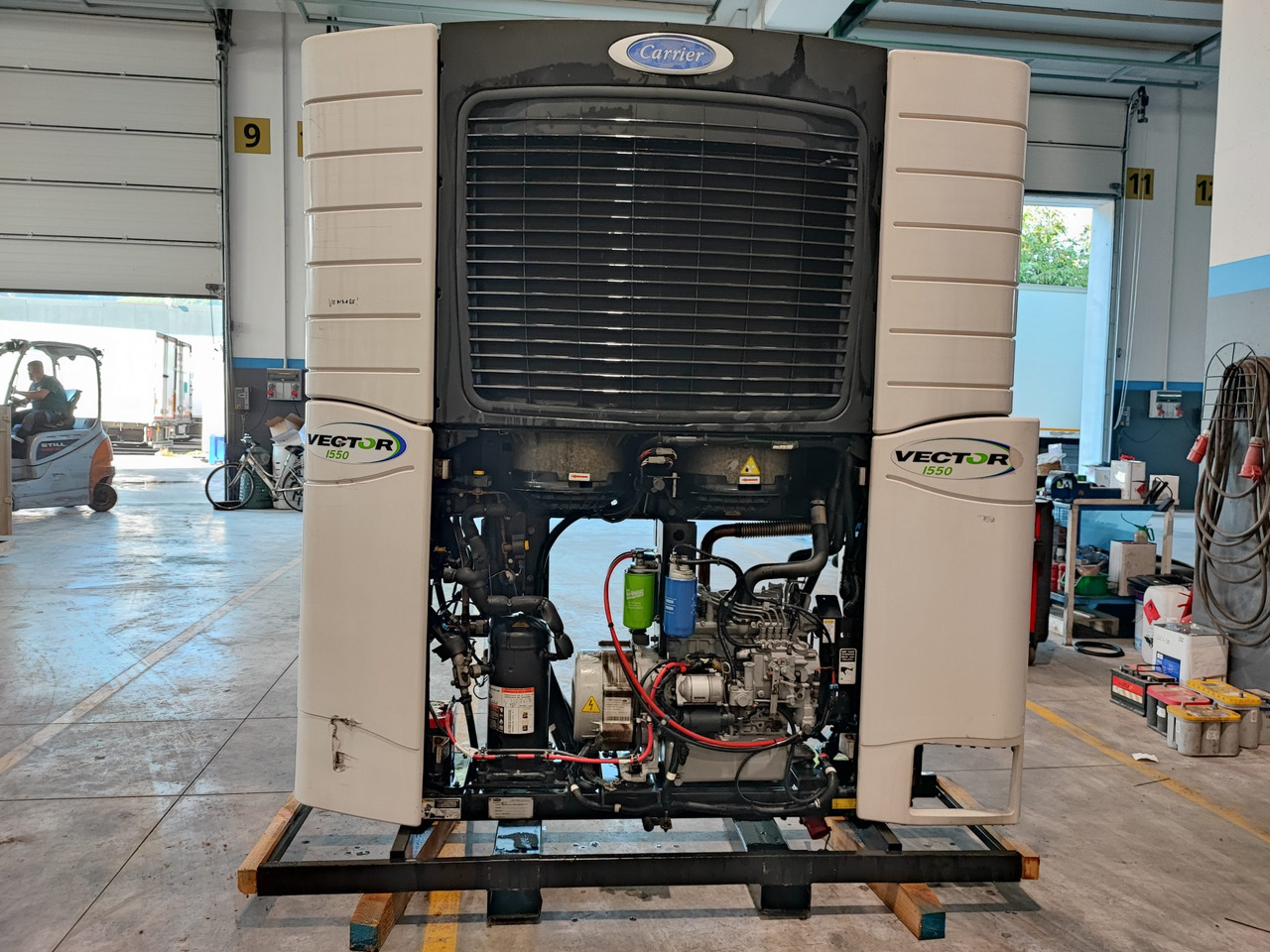 Motore Frigo Carrier Vector 1550 - ثلاجة: صور 1 Motore Frigo Carrier Vector 1550 - ثلاجة: صور 1