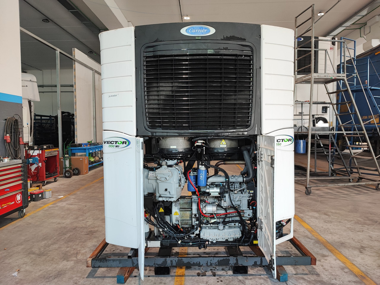 Motore frigo Carrier Vector 1550 pezzi di ricambio - ثلاجة: صور 2 Motore frigo Carrier Vector 1550 pezzi di ricambio - ثلاجة: صور 2