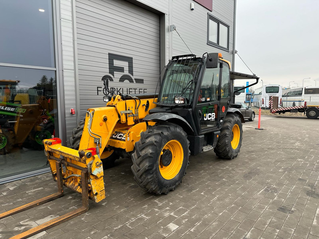 JCB 535-95 - رافعة تلسكوبية: صور 1 JCB 535-95 - رافعة تلسكوبية: صور 1
