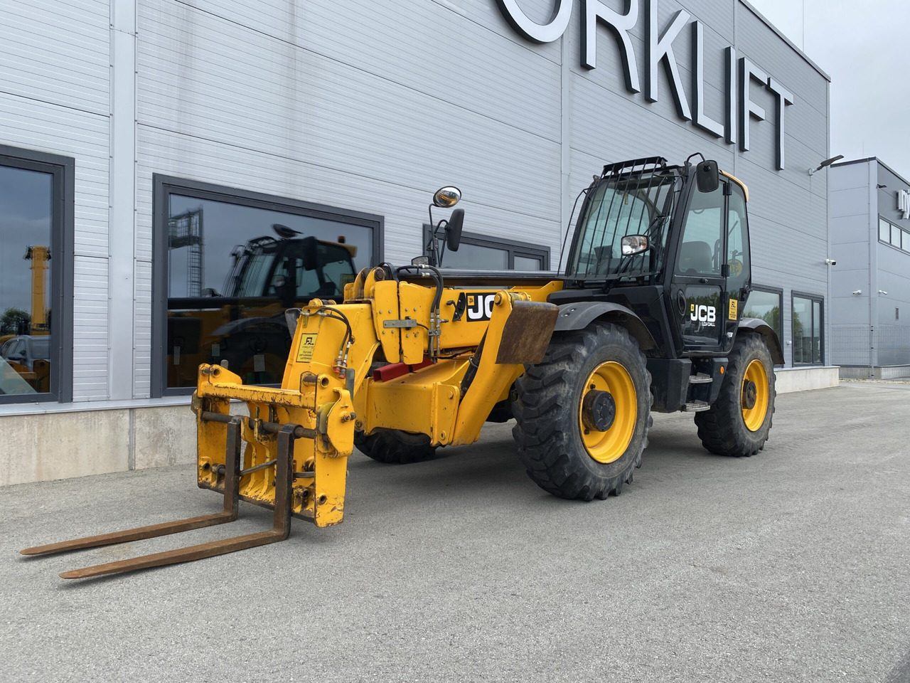 JCB 540-140 - رافعة تلسكوبية: صور 1 JCB 540-140 - رافعة تلسكوبية: صور 1