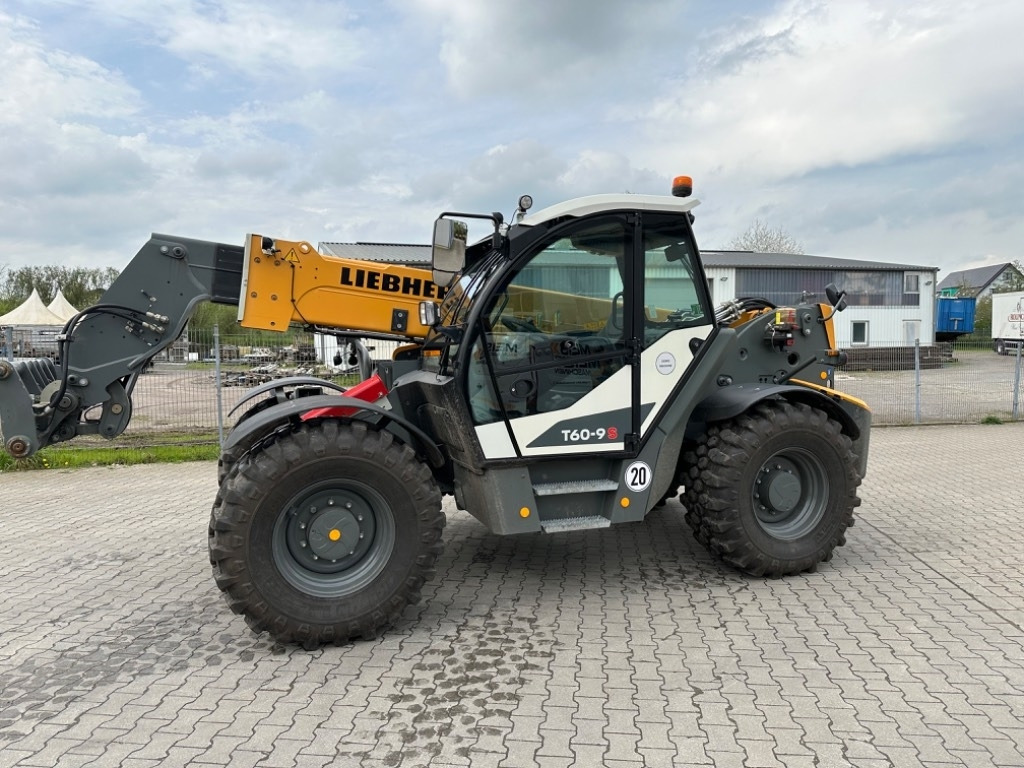 Claas. Liebherr 960. 9.60 - رافعة تلسكوبية: صور 1 Claas. Liebherr 960. 9.60 - رافعة تلسكوبية: صور 1