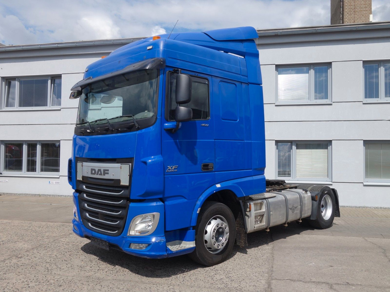 DAF XF 460 SC Standard, Standklima, 3 Stk. - شاحنة جرار: صور 2 DAF XF 460 SC Standard, Standklima, 3 Stk. - شاحنة جرار: صور 2
