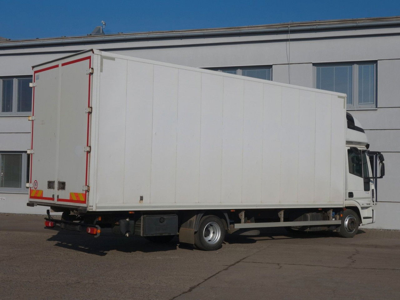 Iveco EuroCargo 75 75E19, 18 Palleten - بصندوق مغلق شاحنة: صور 5 Iveco EuroCargo 75 75E19, 18 Palleten - بصندوق مغلق شاحنة: صور 5
