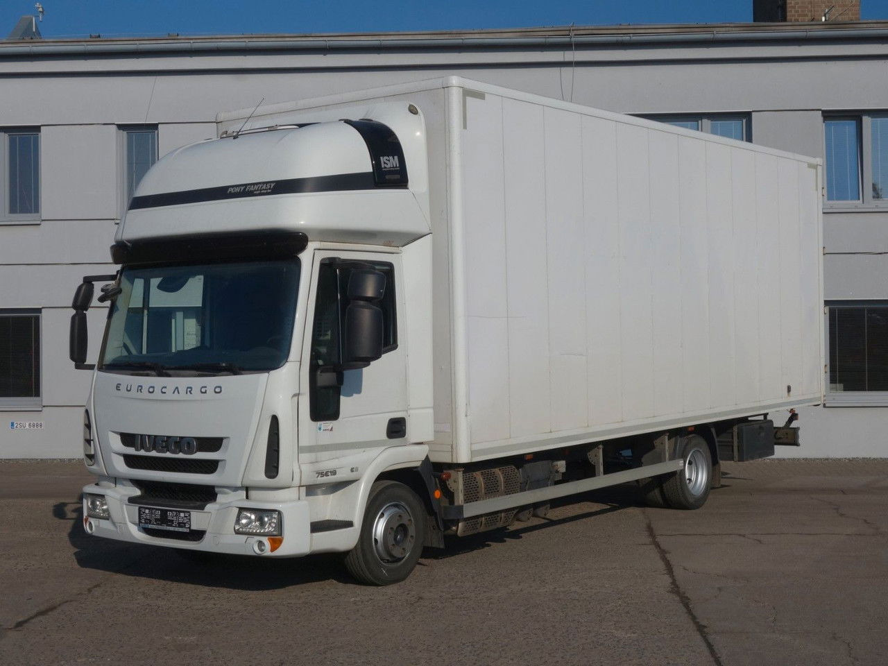 Iveco EuroCargo 75 75E19, 18 Palleten - بصندوق مغلق شاحنة: صور 1 Iveco EuroCargo 75 75E19, 18 Palleten - بصندوق مغلق شاحنة: صور 1