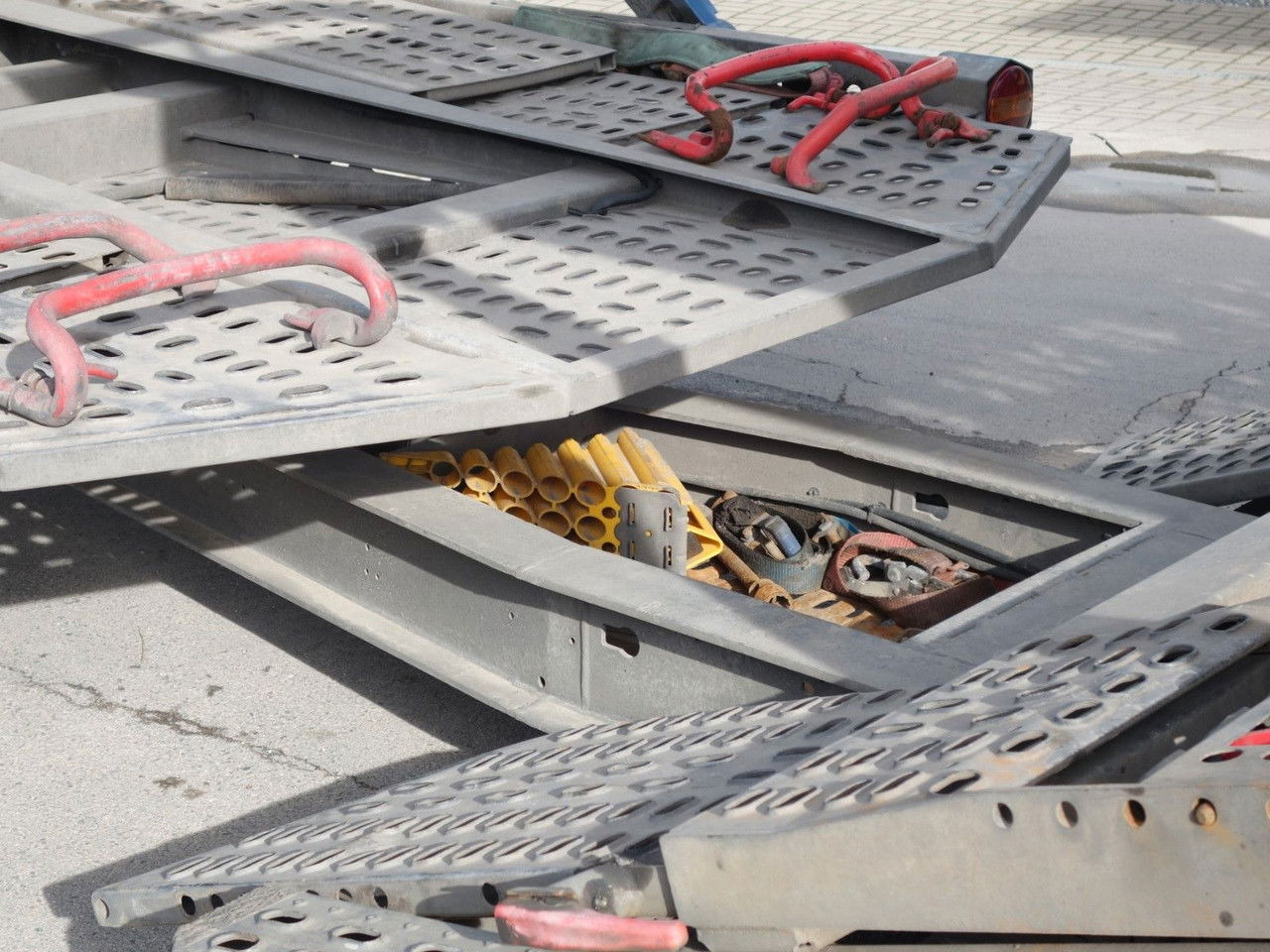 شاحنة نقل سيارات شاحنة Mercedes-Benz Actros 1843 mit Kässbohrer Supertrans/Supertrans: صور 10