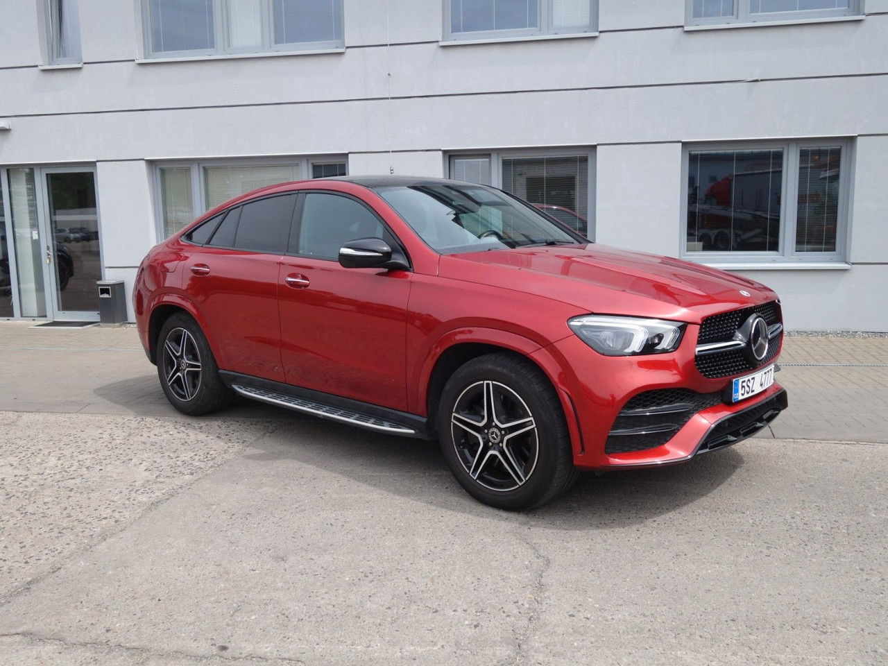 Mercedes-Benz GLE-klasse 400 d 4Matic Coupe Pano - كوبيه: صور 3 Mercedes-Benz GLE-klasse 400 d 4Matic Coupe Pano - كوبيه: صور 3