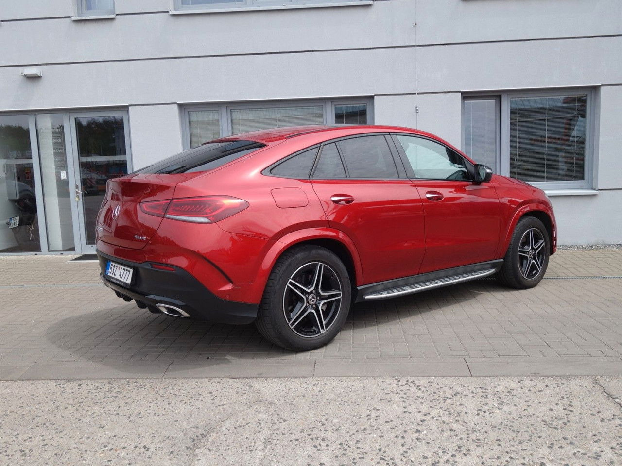 Mercedes-Benz GLE-klasse 400 d 4Matic Coupe Pano - كوبيه: صور 5 Mercedes-Benz GLE-klasse 400 d 4Matic Coupe Pano - كوبيه: صور 5