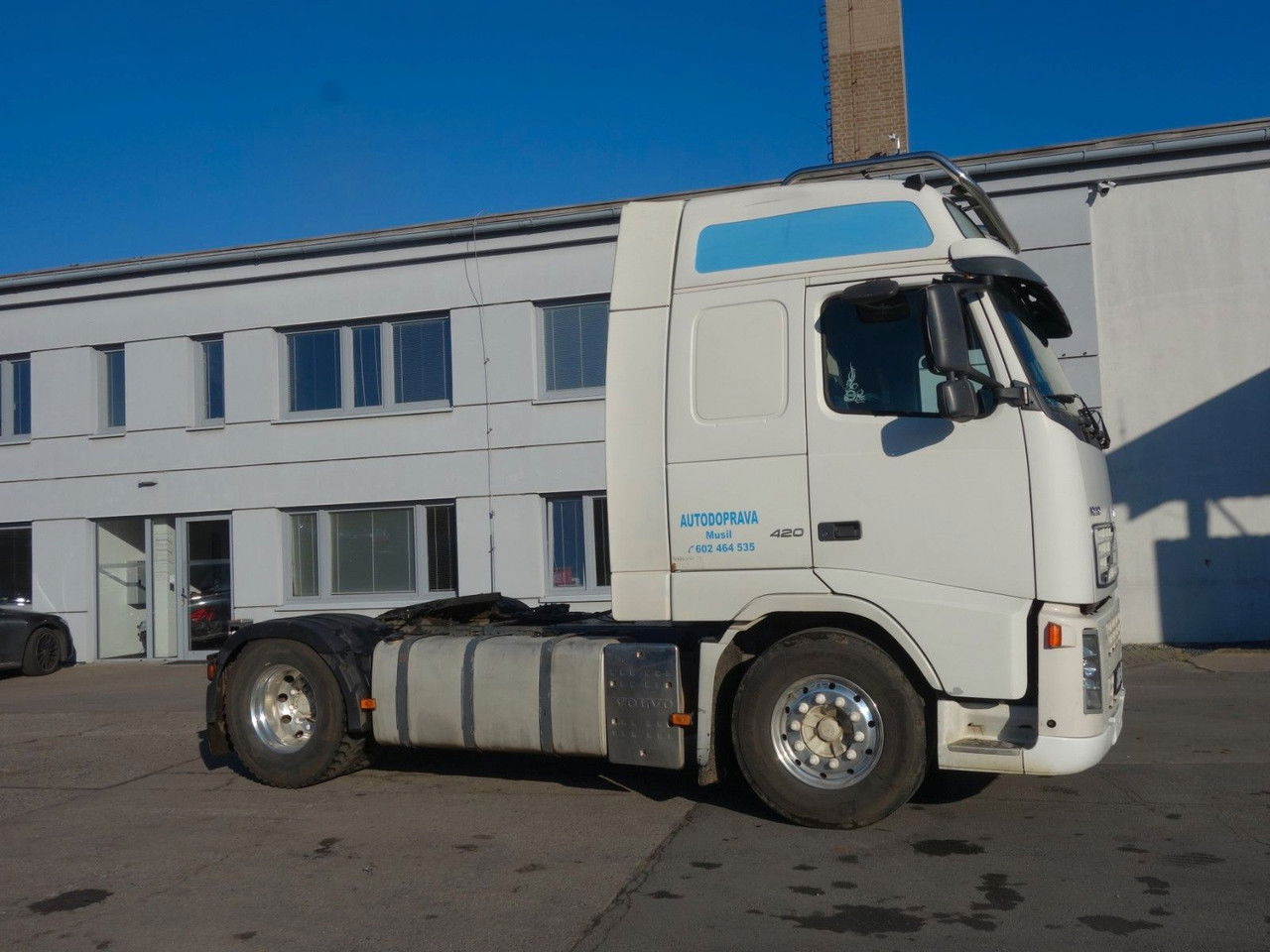 Volvo FH 12.420 Standard, Kipphydraulik - شاحنة جرار: صور 3 Volvo FH 12.420 Standard, Kipphydraulik - شاحنة جرار: صور 3
