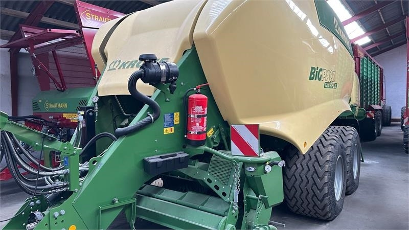 Krone Big Pack 1290 HDP II XC - مكبس البالات المستطيله: صور 2 Krone Big Pack 1290 HDP II XC - مكبس البالات المستطيله: صور 2