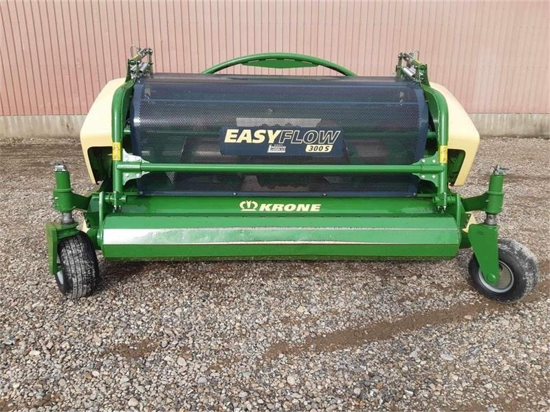 Krone EasyFlow 300S - معدات القش: صور 5 Krone EasyFlow 300S - معدات القش: صور 5