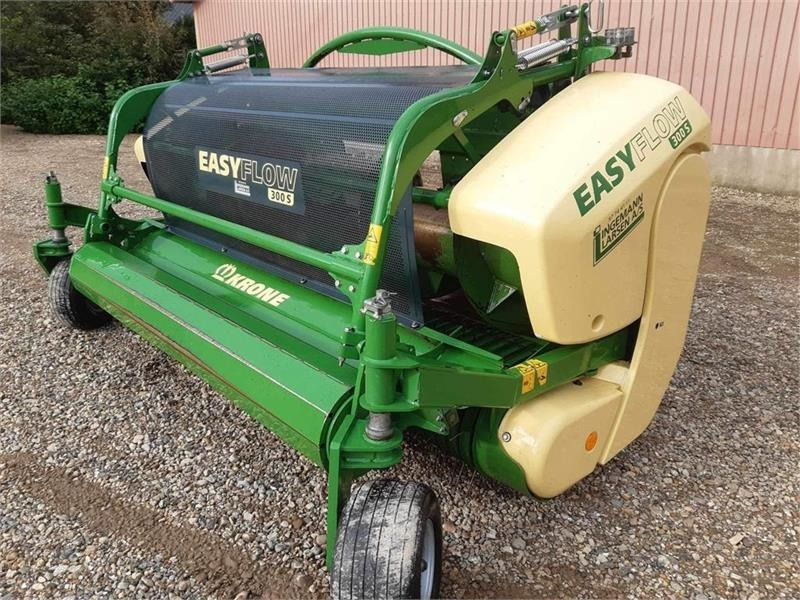 Krone EasyFlow 300S - معدات القش: صور 2 Krone EasyFlow 300S - معدات القش: صور 2