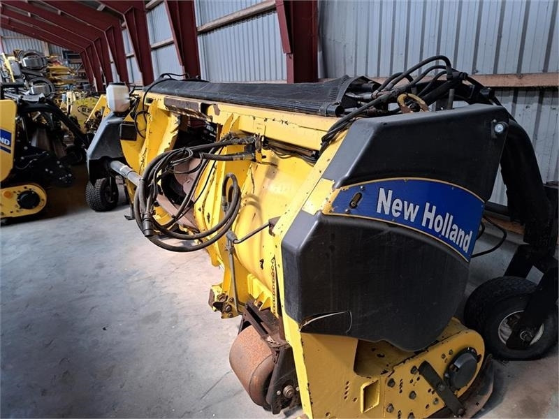 New Holland 283 Græs pick-up - معدات القش: صور 1 New Holland 283 Græs pick-up - معدات القش: صور 1