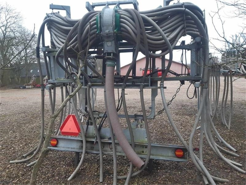 Samson 24 m Samson 16 - 20 -24 meter - صهريج السماد السائل: صور 1 Samson 24 m Samson 16 - 20 -24 meter - صهريج السماد السائل: صور 1