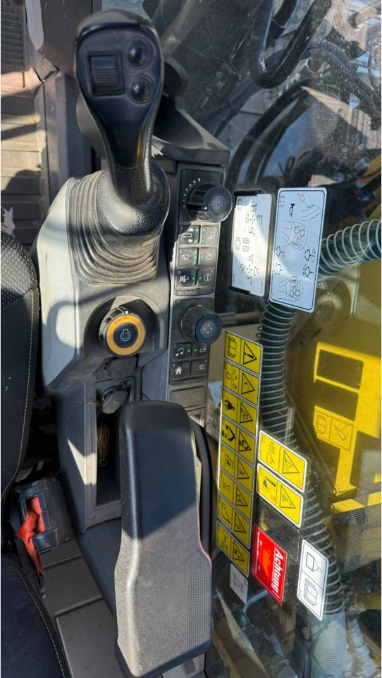 حفارات زحافة CAT 323-07: صور 18 حفارات زحافة CAT 323-07: صور 18